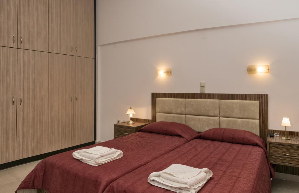 Villa Laga With Pool, 300M To Taverns, Childrens Area, Bbq! Kirianna Ngoại thất bức ảnh