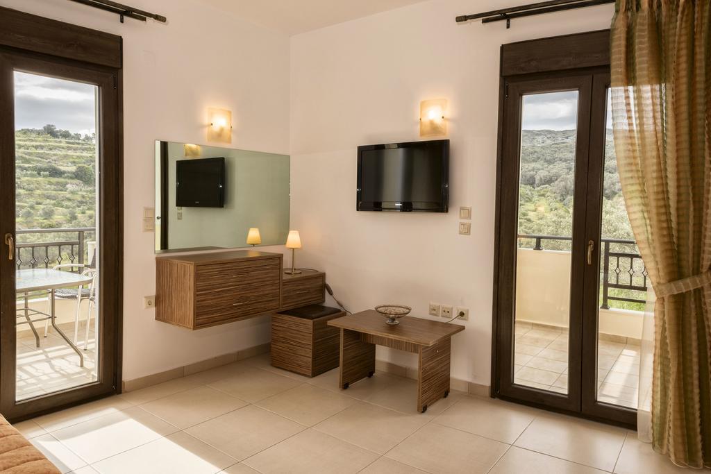 Villa Laga With Pool, 300M To Taverns, Childrens Area, Bbq! Kirianna Ngoại thất bức ảnh