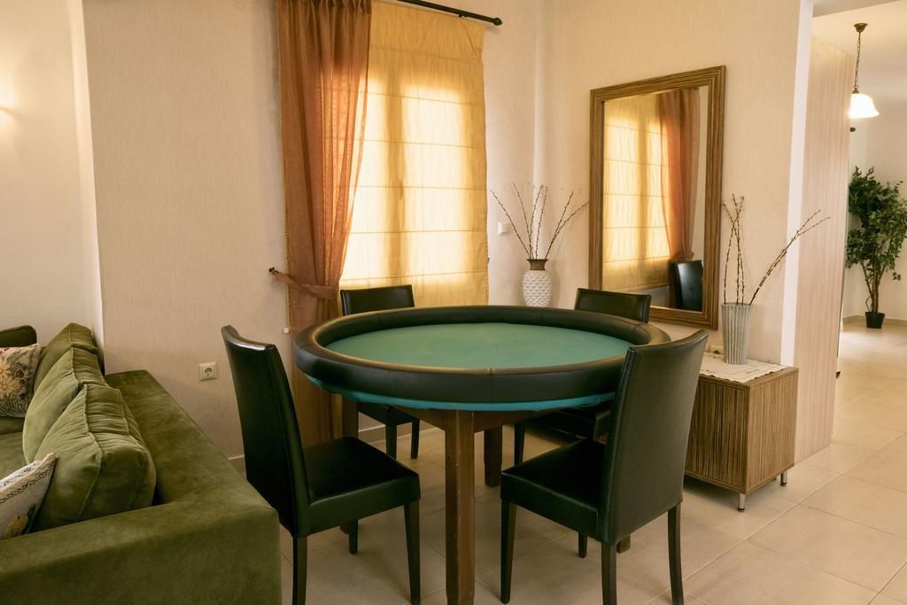 Villa Laga With Pool, 300M To Taverns, Childrens Area, Bbq! Kirianna Ngoại thất bức ảnh