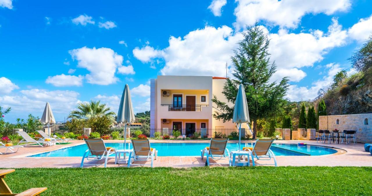 Villa Laga With Pool, 300M To Taverns, Childrens Area, Bbq! Kirianna Ngoại thất bức ảnh